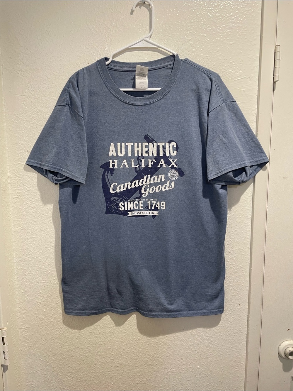 Gildan Ultra Cotton Authentic Halifax Canadian Goods Graphic Tee Blue L
